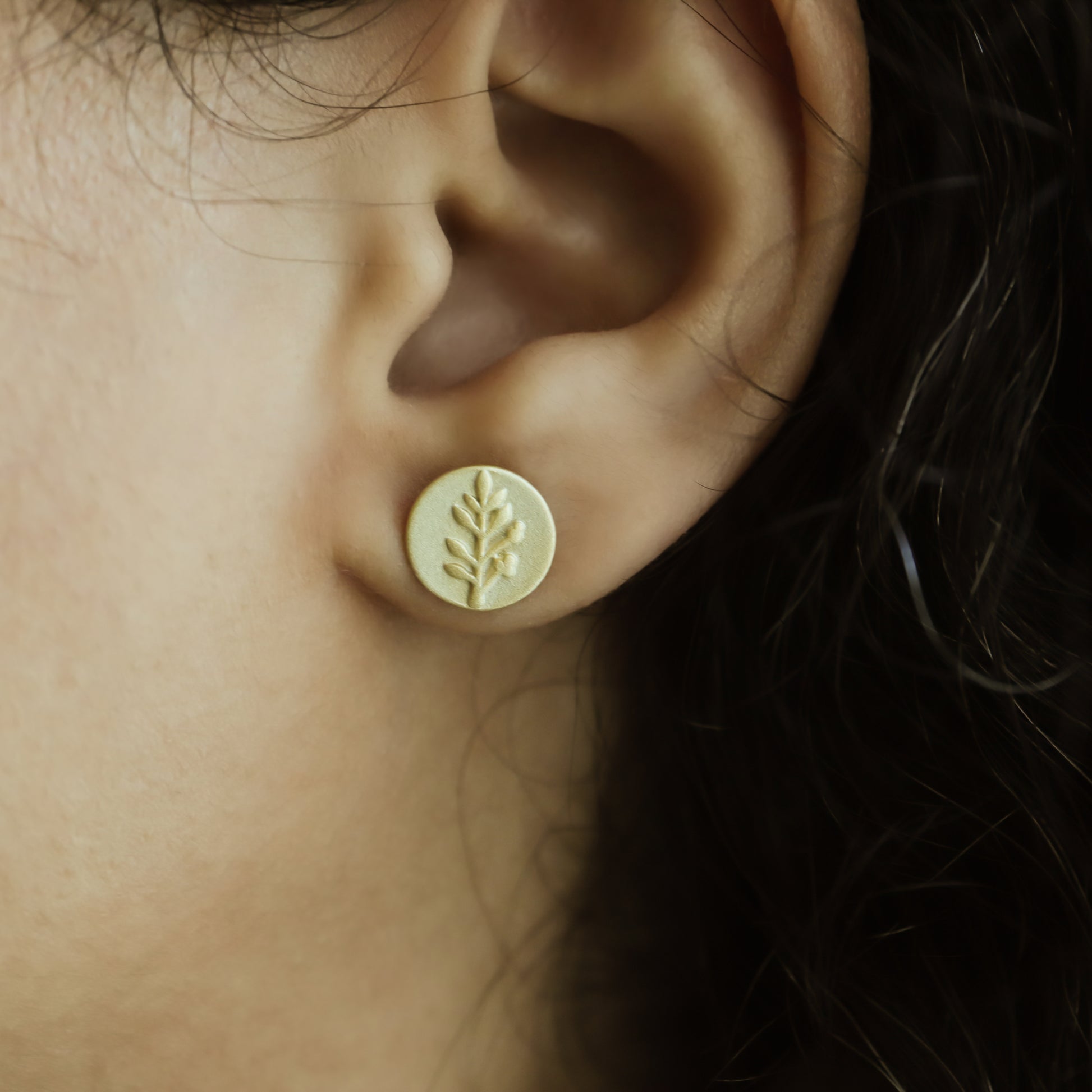 Leaf Stamp Stud Earrings Abu Dhabi UAE